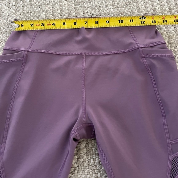 Lululemon Pace Rival Crop, purple, sweat-wicking, Size 10, Leggings - Picture 8 of 8